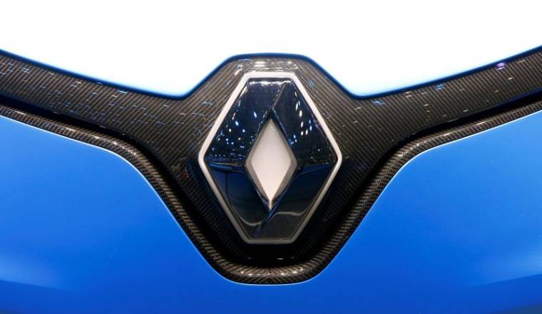 FILE PHOTO: The logo of Renault is seen during the 87th International Motor Show at Palexpo in Geneva