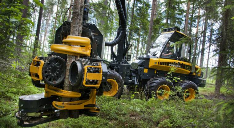 Une machine pour couper les arbres du finlandais Ponsse (©Ponsse)