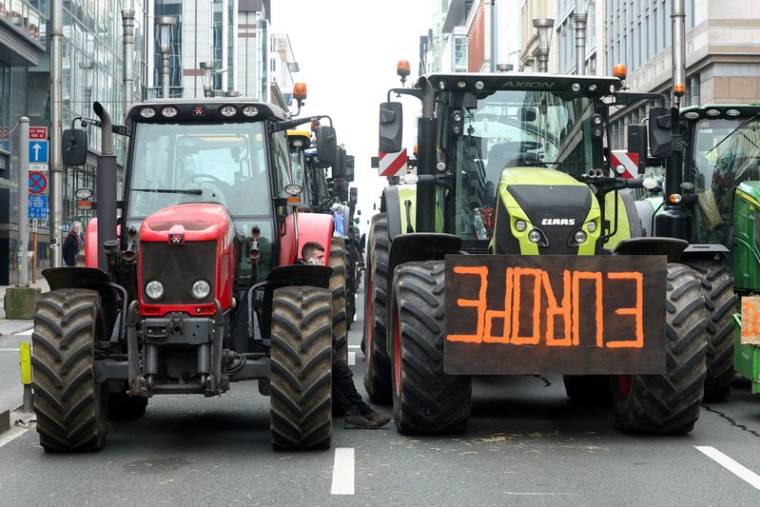 Des agriculteurs manifestant à Bruxelles, en Belgique