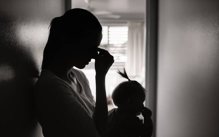 Un quart des familles sont monoparentales en France et parmi elles, 82% sont des mères seules selon une étude de l'Insee. (source : Adobe Stock)