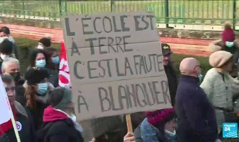 France : une mobilisation des enseignants attendue en baisse malgré "L'Ibizagate"