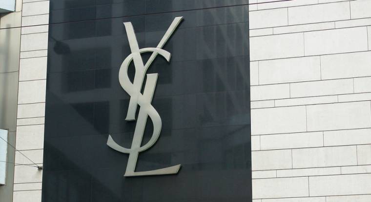 Une boutique Yves Saint Laurent. (© Simon D)