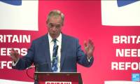 Royaume-Uni : le nationaliste Nigel Farage lance sa campagne sous les applaudissements