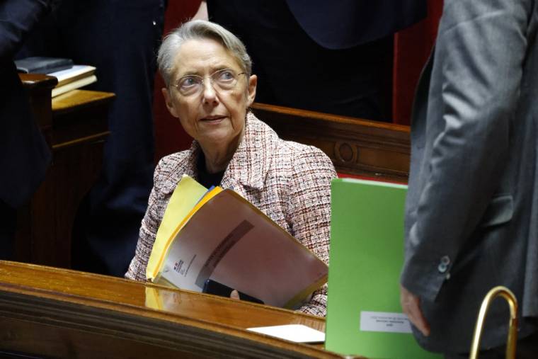 Élisabeth Borne à Paris, le 20 décembre 2023. ( AFP / LUDOVIC MARIN )