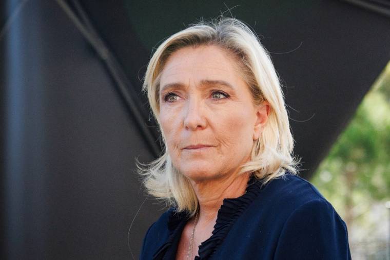 Marine Le Pen à Ollioules, le 6 octobre 2023. ( AFP / CLEMENT MAHOUDEAU )
