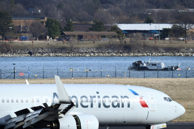 Sur les lieux de l'accident aérien à l'aéroport de Washington, le 30 janvier 2025 ( AFP / Oliver Contreras )