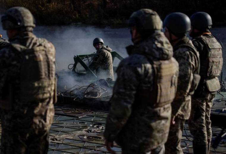 Militaires ukrainiens lors d'un entraînement, dans la région de Tchernihiv