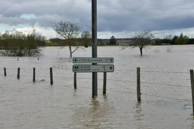 Inondations à Chinon, le 31 mars 2024 en France ( AFP / Pascal LACHENAUD )