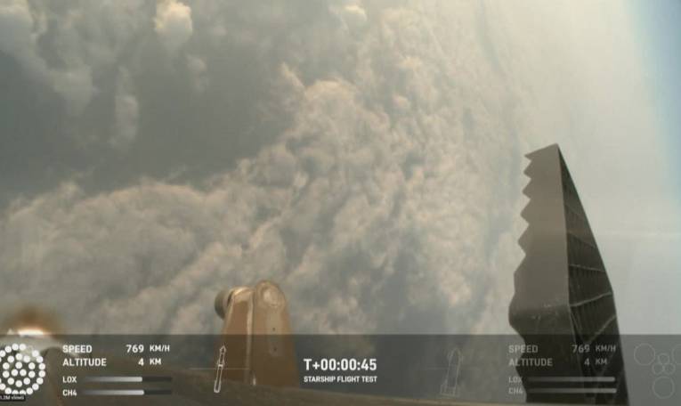 La fusée Starship de SpaceX, la plus grande du monde, décolle pour un 4e vol test