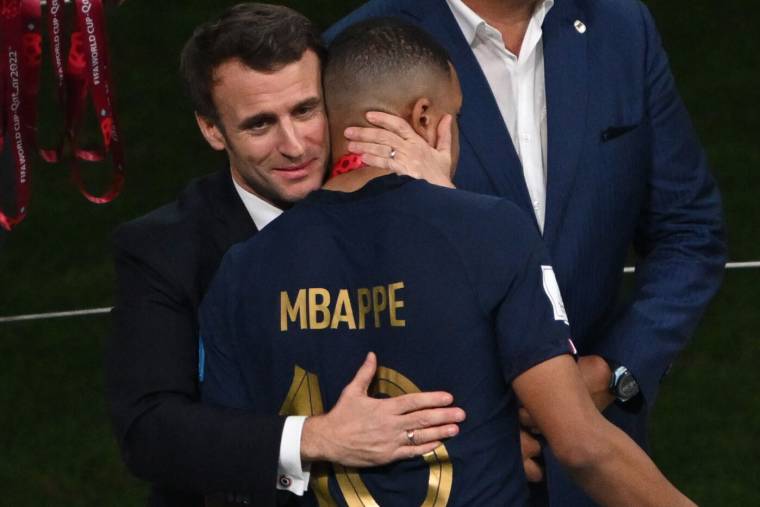 Kylian Mbappé assure qu’Emmanuel Macron n’a « aucune » influence sur sa carrière