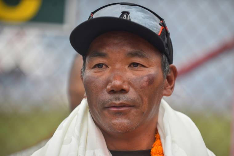 L'alpiniste népalais Kami Rita Sherpa, le 25 mai 2023 à Katmandou  ( AFP / NISHA BHANDARI )