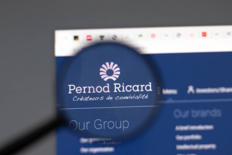 logo Pernod Ricard (crédit photo : Adobe Stock /  )