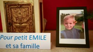 Une portrait d'Emile à l'intérieur de la chapelle de La Bouilladisse, le 21 mars 2024 ( AFP / CHRISTOPHE SIMON )