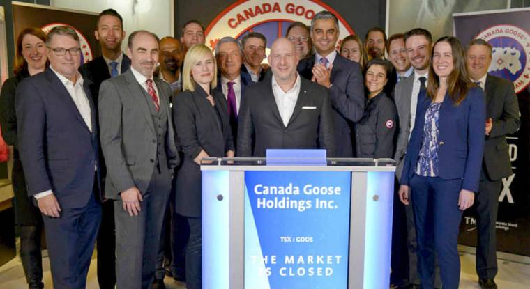 L'équipe dirigeante de Canada Goose le jour de l'introduction en Bourse (© TSX)
