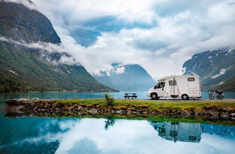 Les ventes de camping-cars explosent en 2020 avec des hausses de 25% pour l’ensemble du secteur crédit photo :  Shutterstock