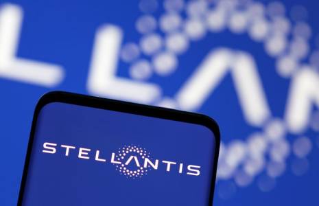 Photo d'illustration du logo de Stellantis