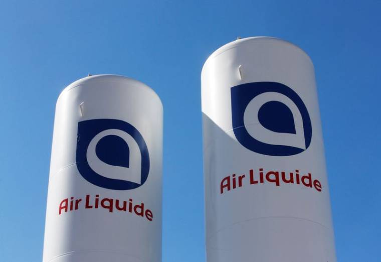 Le logo d'Air Liquide dans l'usine de production d'alumine calcinée Alteo à Gardanne, près de Marseille