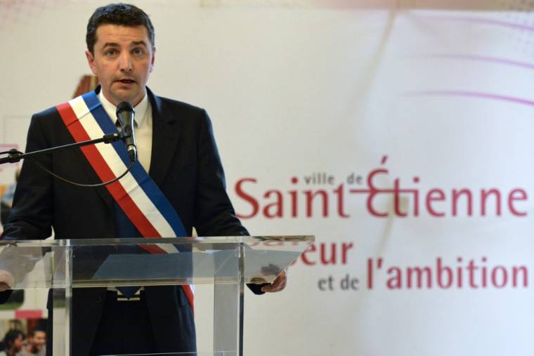 Gaël Perdriau à Saint-Étienne, le 4 avril 2014. ( AFP / JEAN-PHILIPPE KSIAZEK )