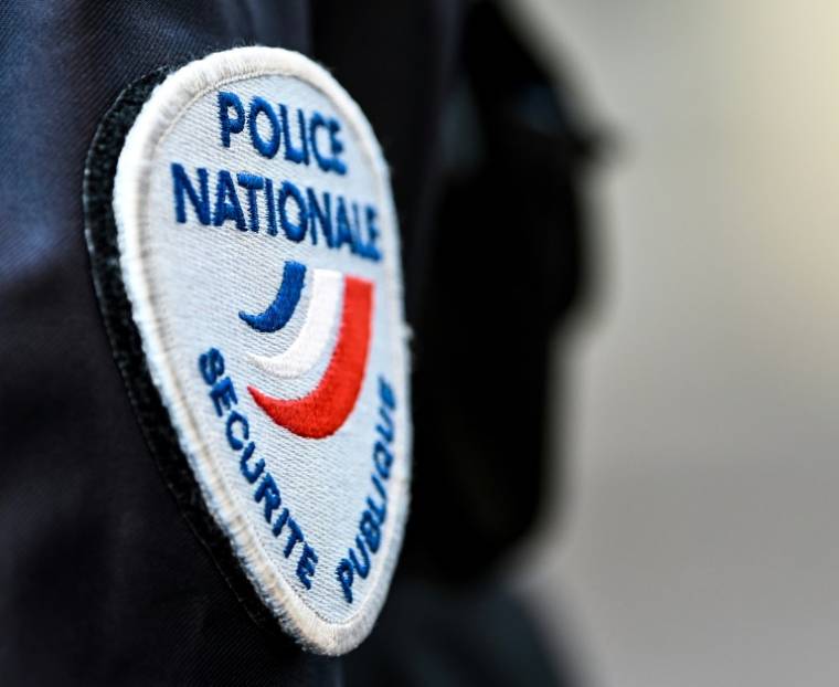 Trois policiers, intervenant en renfort pour un refus d'obtempérer ont été blessés près de Mulhouse (Haut-Rhin) par un automobiliste qui a volontairement percuté leur véhicule ( AFP / DENIS CHARLET )