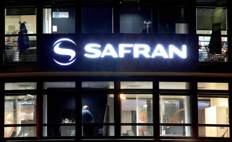 Photo d'archives du logo de Safran à Issy-les-Moulineaux près de Paris, en France