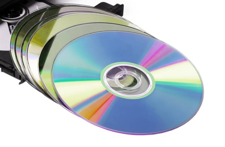 Vers une disparition du DVD et du Blu-ray (Crédits photo : Shutterstock)