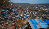 Le bidonville de Kawéni ravagé par le passage du cyclone Chido à Mayotte, le 20 décembre 2024 à Mamoudzou ( AFP / DIMITAR DILKOFF )