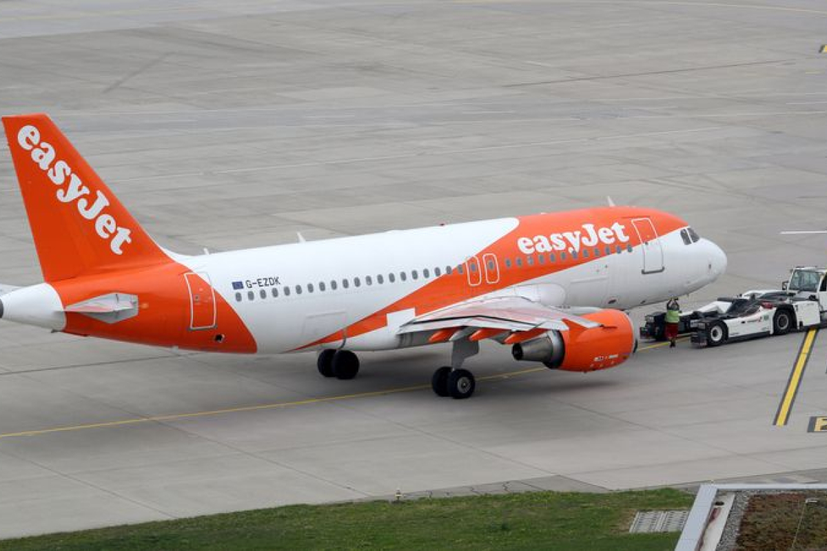 EasyJet Summer Flight Schedule Cut: Air Traffic Control Problems Cause ...