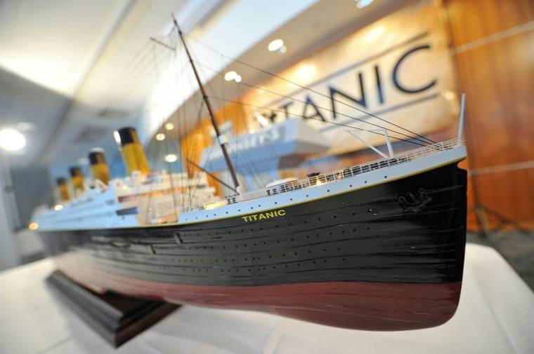 Une maquette du Titanic photographiée le 5 janvier 2012 avant une vente aux enchère dans un musée de New York ( GETTY IMAGES NORTH AMERICA / Mike Coppola )