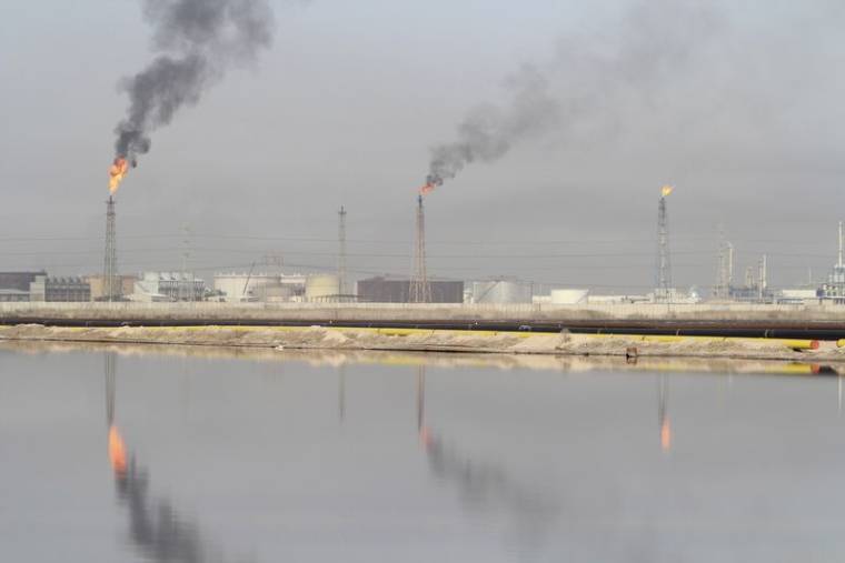 La raffinerie de pétrole Al-Sheiba dans la ville de Basra, dans le sud de l'Irak