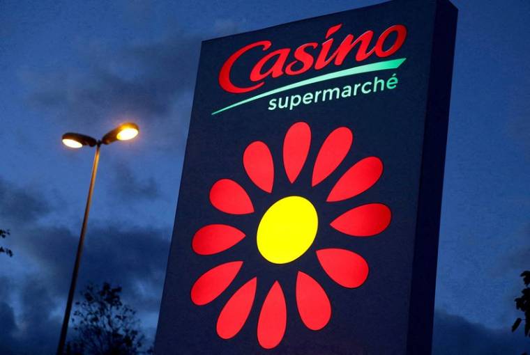 Le logo du supermarché Casino à Cannes, en France