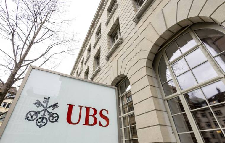 Photo du logo de la banque suisse UBS à Zurich