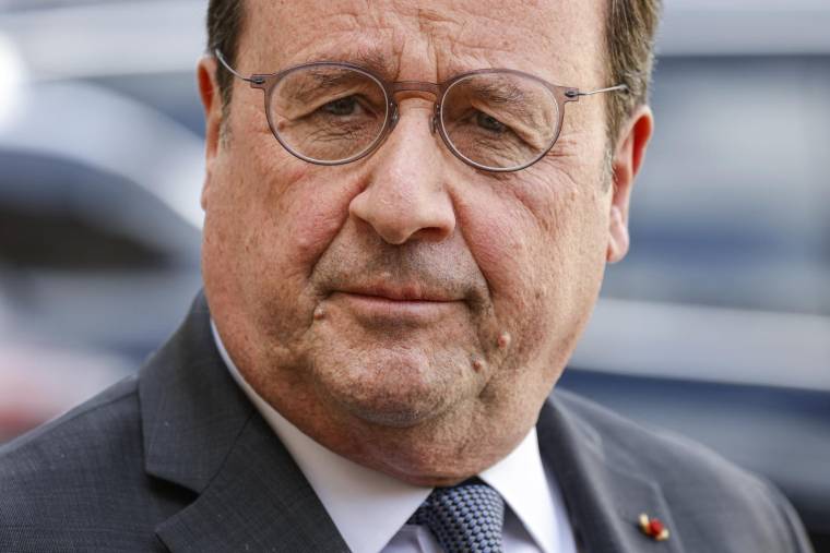 François Hollande, le 25 février 2022, à Paris ( AFP / LUDOVIC MARIN )