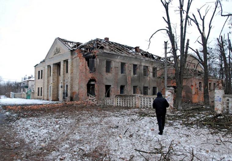 UKRAINE: MOSCOU ANNONCE DES COULOIRS HUMANITAIRES, KIEV DÉNONCE UNE MANIPULATION