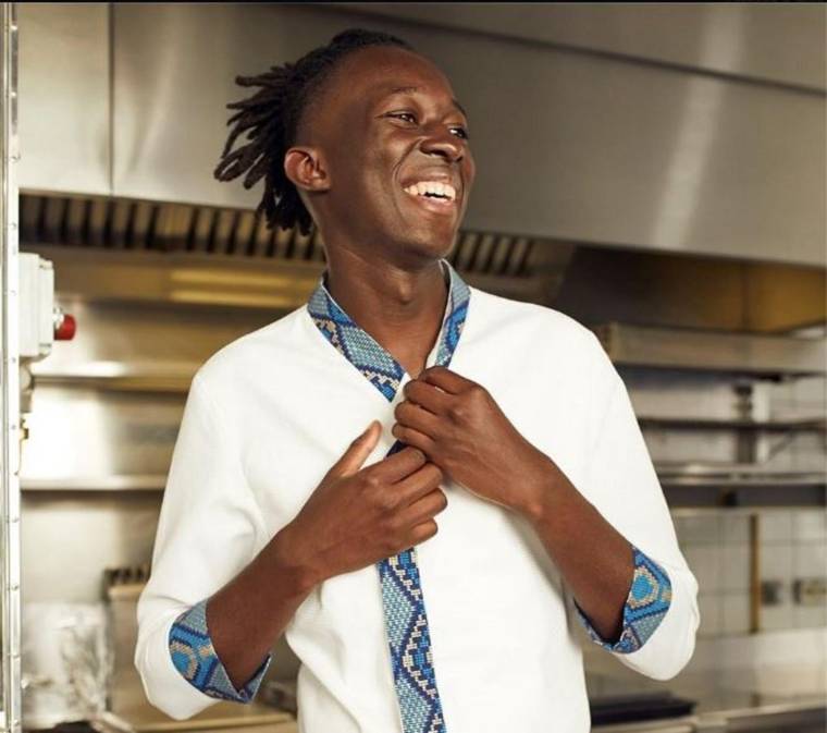 Le jeune chef de 28 ans, Mory Sacko, ex-candidat de l’émission Top Chef vient de remporter sa première étoile au guide Michelin. crédit photo :  Mory Sacko Facebook