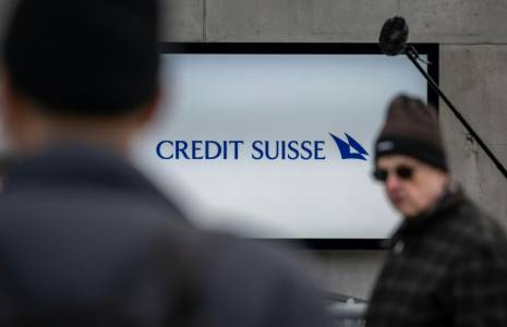 L'Etat suisse a gagné environ 103 millions d'euros grâce aux sommes prêtées à Credit Suisse lors de son sauvetage ( AFP / Fabrice COFFRINI )