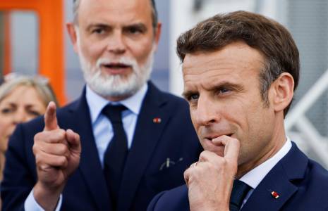 Emmanuel Macron et Edouard Philippe, le 14 avril 2022 au Havre. ( AFP / Ludovic MARIN )