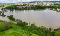 Cette vue aérienne montre les environs de la rivière Nied allemande à Créhange, en Moselle, le 18 mai 2024 ( AFP / Jean-Christophe VERHAEGEN )