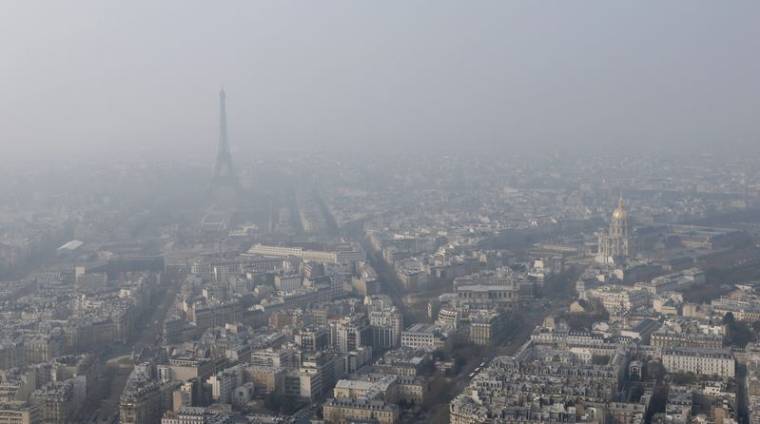 PASSE D'ARMES ENTRE CÉCILE DUFLOT ET SÉGOLÈNE ROYAL AUTOUR DE LA POLLUTION À PARIS