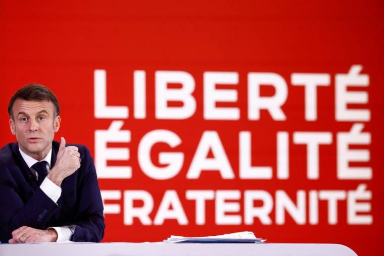 Emmanuel Macron lors d'une conférence de presse au palais de l'Élysée