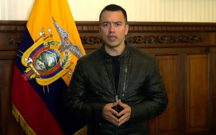 Image tirée d'une vidéo, diffusée par le service de presse de la présidence équatorienne, du président équatorien Daniel Noboa annonçant l'état d'urgence pour l'ensemble du pays, y compris le système pénitentiaire, le 8 janvier 2024 ( Presidencia Ecuador / Handout )