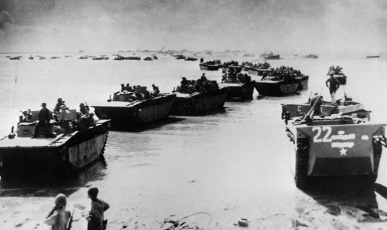 Des troupes américaines débarquent en Normandie, le 6 juin 1944 ( Archives nationales américaines / - )