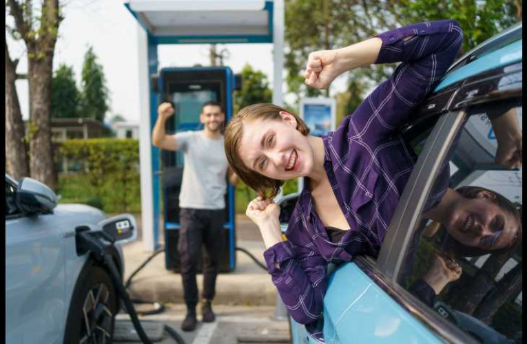Voitures électriques : la location à 100 euros par mois, dès l’an prochain !