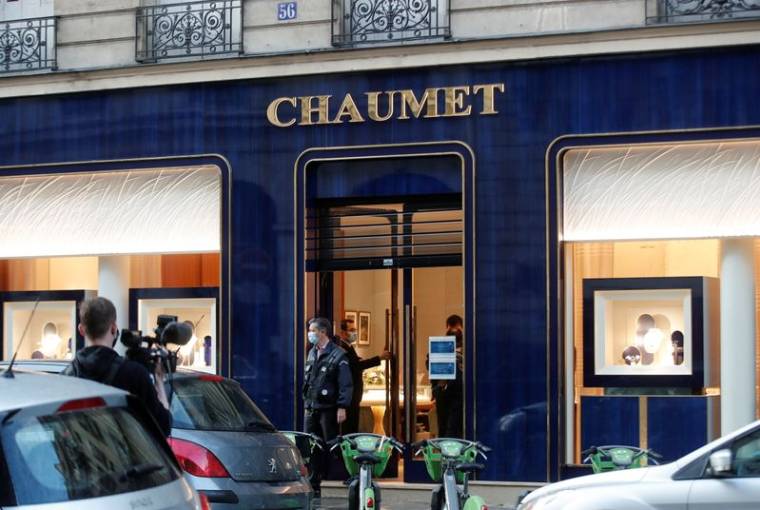 FRANCE: DEUX SUSPECTS INTERPELLÉS APRÈS LE BRAQUAGE D'UNE BIJOUTERIE CHAUMET