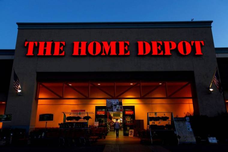 Le logo Home Depot à Encinitas, en Californie