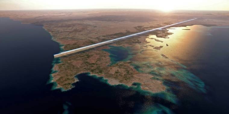 Photo diffusée par la société saoudienne NEOM, le 26 juillet 2022, montrant le plan de conception des structures parallèles de 500 mètres de haut, connues sous le nom de The Line, au cœur de la mégapole de la mer Rouge NEOM ( NEOM / - )