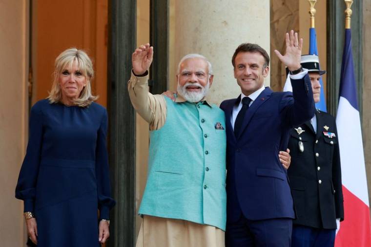 Le président français Emmanuel Macron reçoit le Premier ministre indien Narendra Modi, à Paris