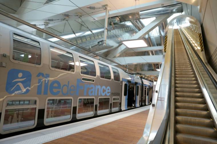 Lors de l'inauguration du prolongement du RER E vers l'ouest de Paris, le 3 mai 2024 à station Porte Maillot nouvellement créée ( AFP / Thomas SAMSON )