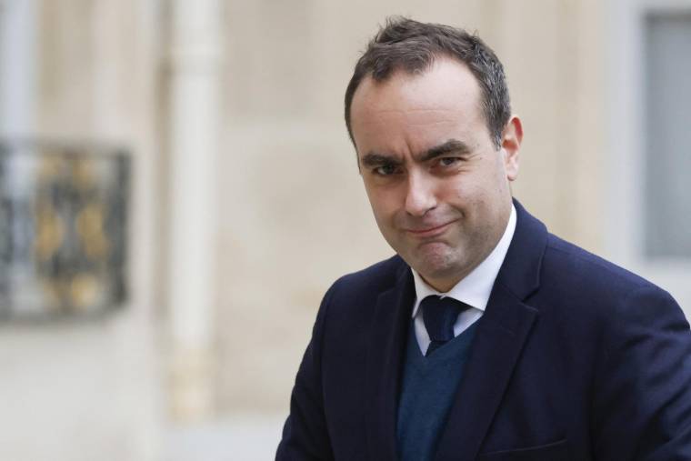 Sébastien Lecornu à Paris, le 12 janvier 2024. ( AFP / LUDOVIC MARIN )