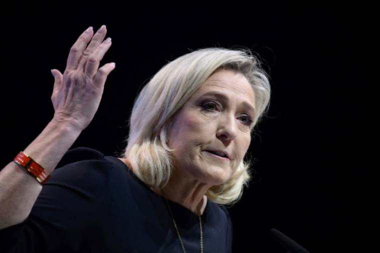 Marine Le Pen lors d'un meeting pour les européennes, le 1er mai 2024 à Perpignan, dans les Pyrénées-Orientales ( AFP / Ed JONES )