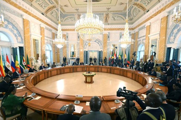 Réunion de Vladimir Poutine avec une délégation de dirigeants africains à Saint-Pétersbourg, en Russie
